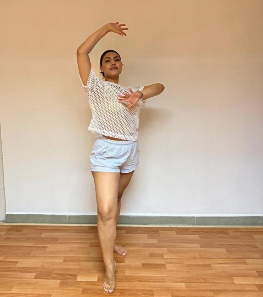 Maria dancing