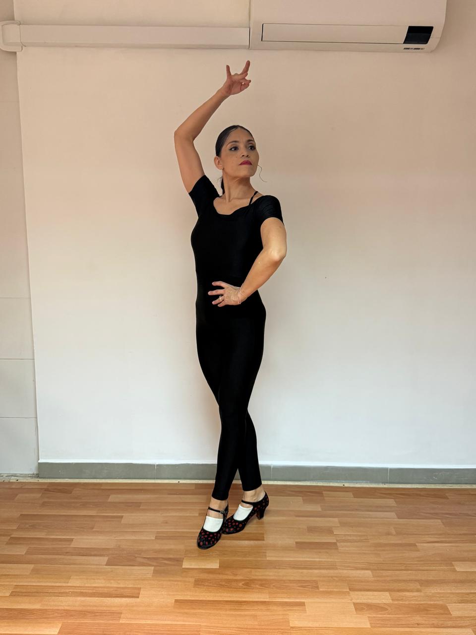 Paulina dancing